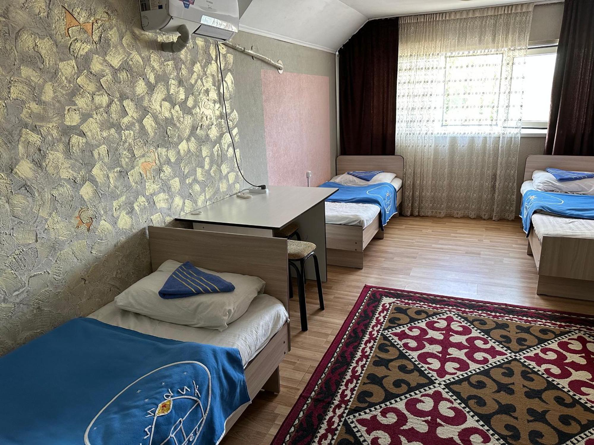 Tunduk Hostel Bisjkek Eksteriør billede